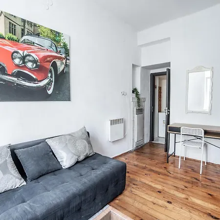 Apartment Salts Market 3br Retreat Sofia