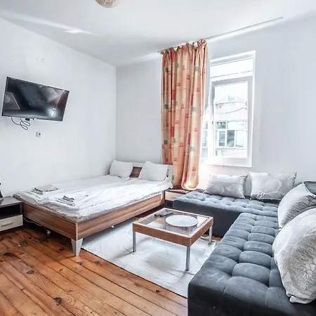 Apartment Salts Market 3br Retreat Sofia